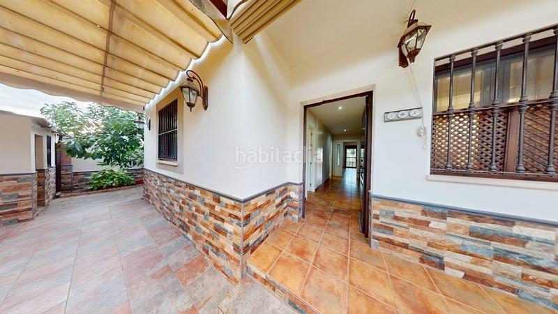 Foto ba2aab74-fa73-44c8-8c48-38acbf6708f5. Doppelhaus mit heizung parking pool in Las Pajanosas Guillena