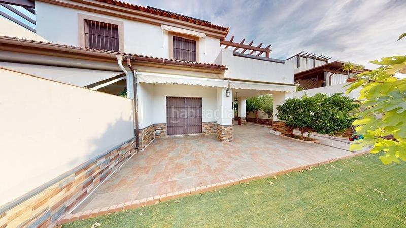 Foto be04a616-1b07-426c-b9ba-143fafab5959. Doppelhaus mit heizung parking pool in Las Pajanosas Guillena