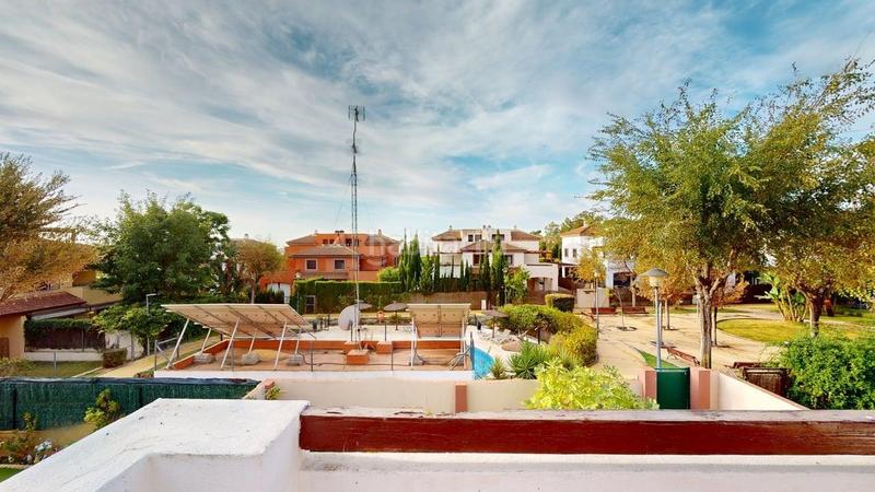 Foto f633e43b-709f-4a5e-9f59-1d21a54c73fc. Doppelhaus mit heizung parking pool in Las Pajanosas Guillena