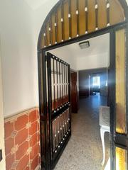 Casa a schiera in Castilblanco de los Arroyos. Vive la tranquilidad en castilblanco de los arroyos con todo el