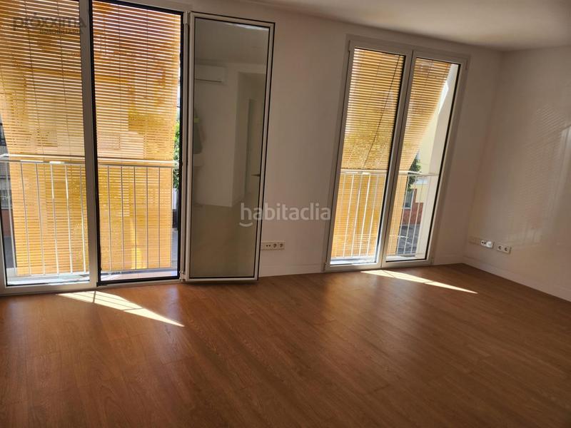 Foto 3f3ce1d6-105e-4a26-ab2d-6d0ce9df02f7. Miete appartement in Cruz Roja Sevilla