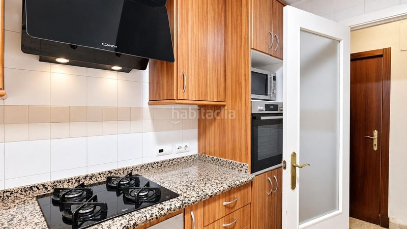 Foto dda39621-8b95-4ca0-b175-7abb1f5c3efe. Pis amb aparcament a Palmete Sevilla