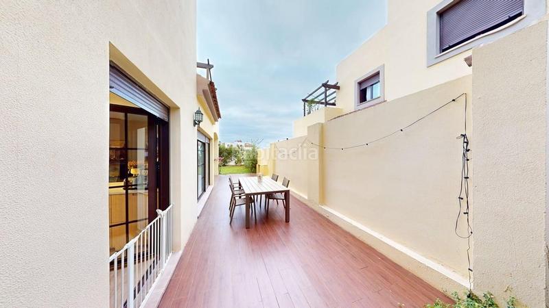 Foto 5594c22c-7658-4f11-8d8f-ba6cb3ad56a1. Doppelhaus mit parking pool in Las Pajanosas Guillena