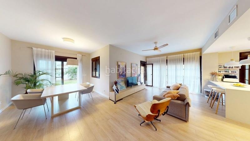 Foto fb1006d8-6b41-4f1e-a2b9-bca197e94fc9. Doppelhaus mit parking pool in Las Pajanosas Guillena