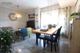 Appartement  Malaysia 1. Amplio y luminoso piso de renta libre en sevilla este