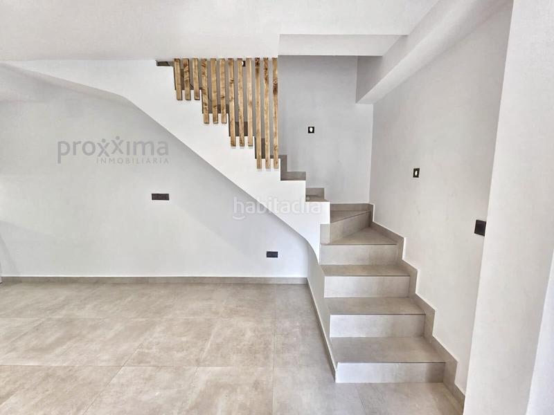 Foto 86ee7abc-fb70-40ff-bc3d-d1d3c29eacba. Casa in El Cerro Sevilla