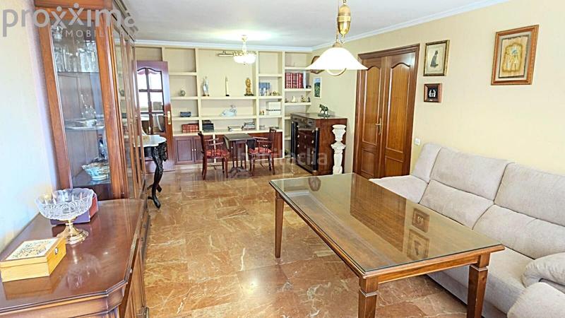 Foto 575cb6b1-62b4-4172-a5e6-a2f08195bf3a. Appartamento con parcheggio in Parque María Luisa -Giralda Sur Sevilla