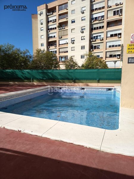 Foto c0cf7f0f-6a80-4829-937c-7fbdd5550f73. Pis amb aparcament piscina a Pino Montano - Consolación Sevilla