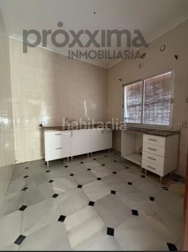 Foto 2dae7e50-8fdc-41b6-81bc-c9f0aa101400. Casa adossada a Umbrete