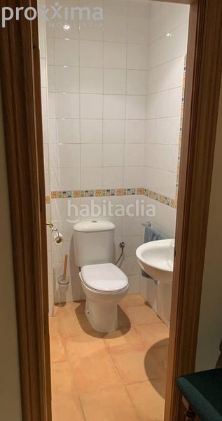 Foto 77abcbd5-fa01-4f3e-b57c-4f635079a925. Casa amb aparcament a Barrio del Nervión Sevilla