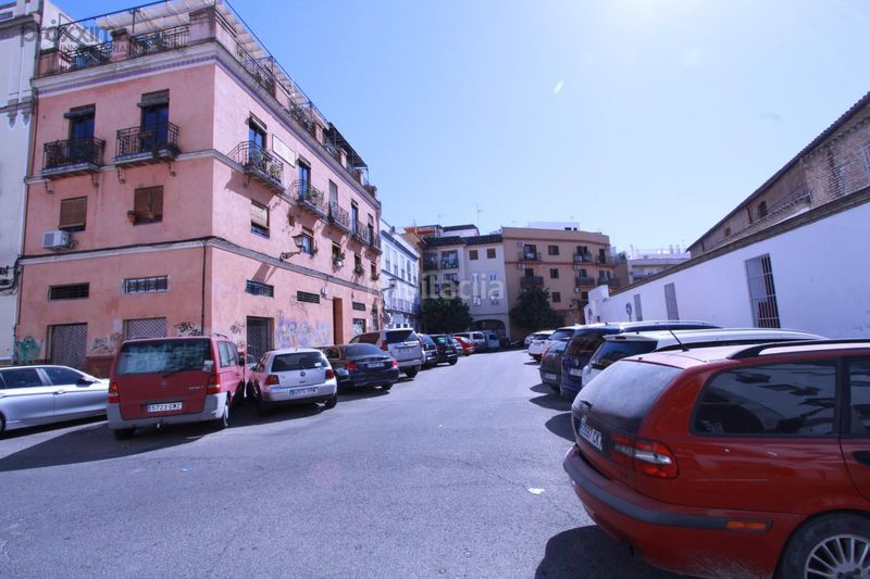 Foto fb629b43-8d9f-4d38-b4ec-90157d132adb. Rent car parking in San Julián Sevilla