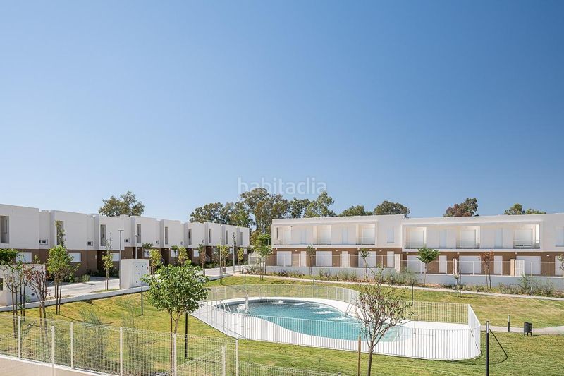 Foto 993c1804-c03b-41fd-9012-5a0e45feee5a. Semi detached house with heating parking pool in Las Pajanosas Guillena