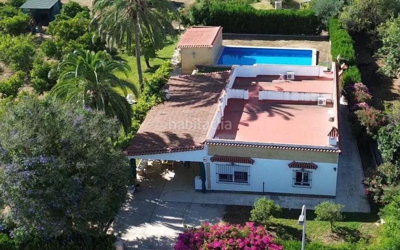 Foto a637ceb8-b83b-442b-b372-0e785683edb2. Xalet amb aparcament piscina a Rinconada (La)