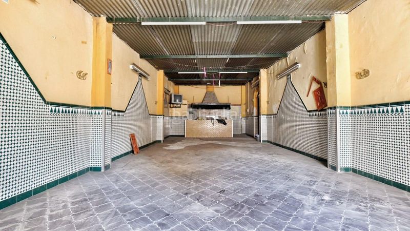 Foto 442a9f4d-e25e-41f2-b650-f7306fb093cf. Casa a Palmete Sevilla