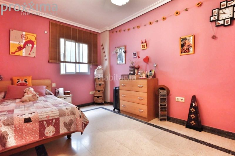 Foto bc86d334-b14b-4c98-abe7-13b5a7834744. Casa a Palmete Sevilla