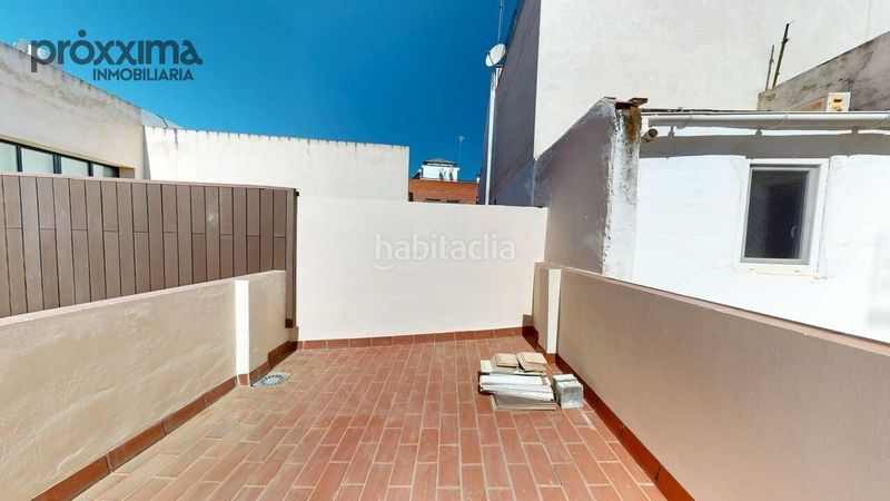 Foto 664e6725-9573-440e-ae1b-664d3589c709. Casa a Cruz Roja Sevilla