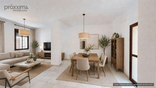 Casa en Cruz Roja. Exclusiva vivienda reformada con gran patio central y extraordin