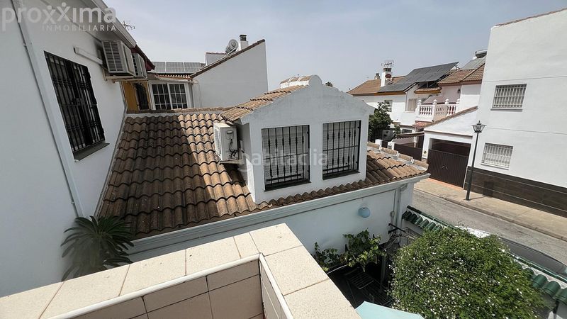 Foto 5e6ec377-abd2-4b35-88d5-ec169f4adc77. Casa amb calefacció aparcament piscina a Avenida de Europa Montequinto