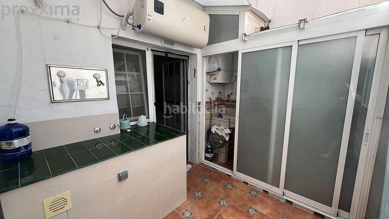 Foto 9b23fa3e-1b55-4265-812b-fb5d7f1f364e. Casa amb calefacció aparcament piscina a Avenida de Europa Montequinto