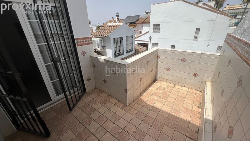Foto d140e131-127e-4c1b-9c94-37ade85d61e2. Casa amb calefacció aparcament piscina a Avenida de Europa Montequinto