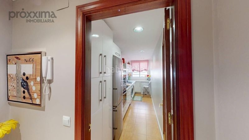 Foto a866d437-e581-49c9-97fd-535d7617d357. Pis amb calefacció aparcament a colores - entreparques Sevilla