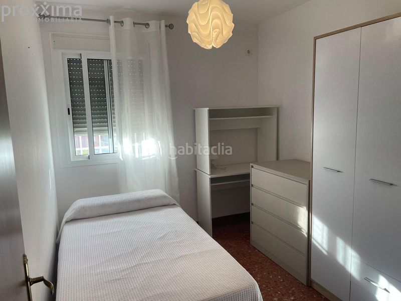 Foto 8bb575b6-014e-4138-acdd-bc467be8578c. Apartament amb piscina a Centro Montequinto