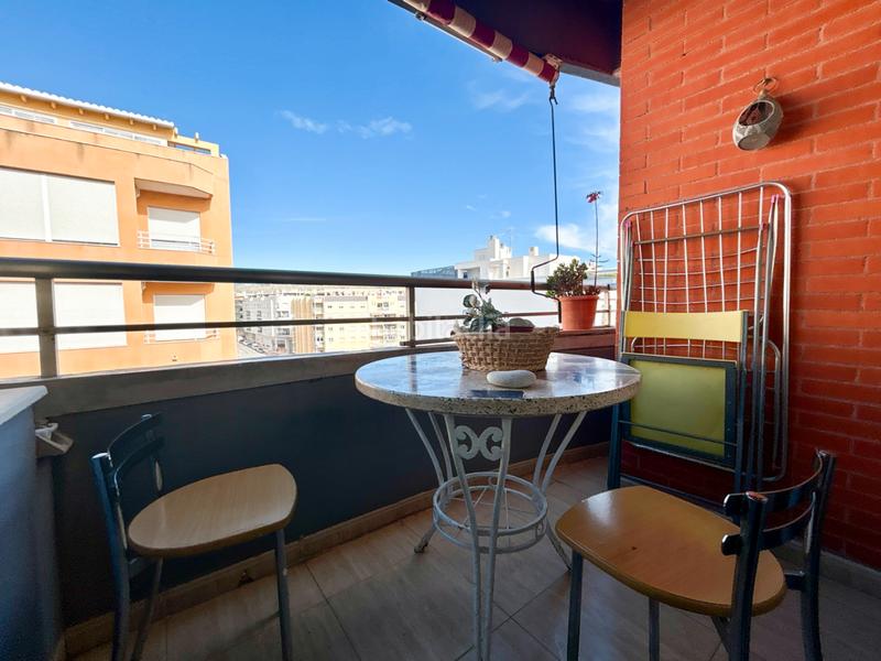 Foto d711adc7-3817-4eb8-ad1a-c52fdffbdefb. Apartamento en Campello Playa Campello (el)