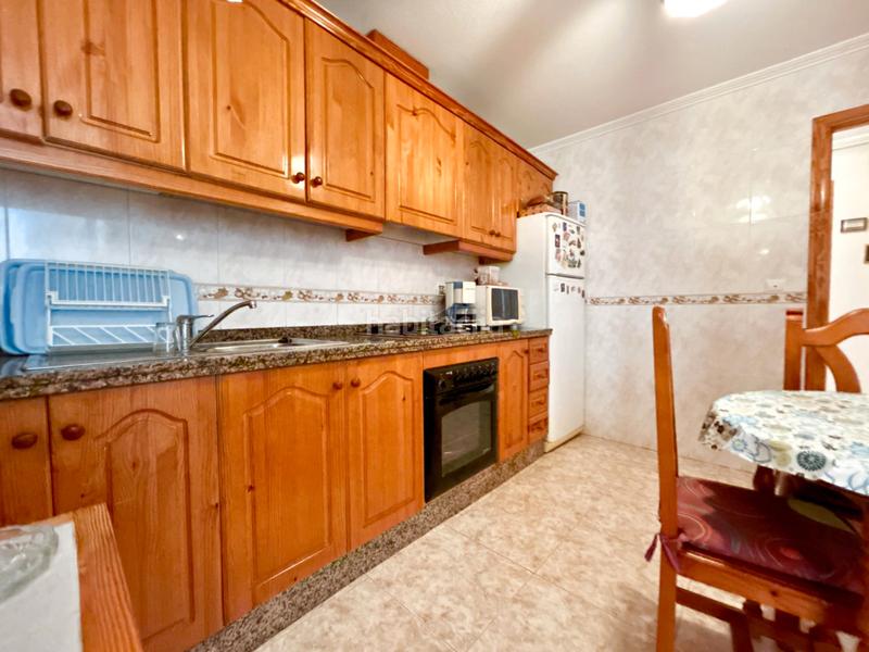 Foto 7b69ea1b-a840-4c10-8df2-cedce2a4d74c. Apartamento en Campello Playa Campello (el)