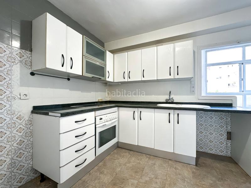 Foto 4b1eab4d-c53a-42be-aabd-4880b3895716. Apartamento en Campello Playa Campello (el)