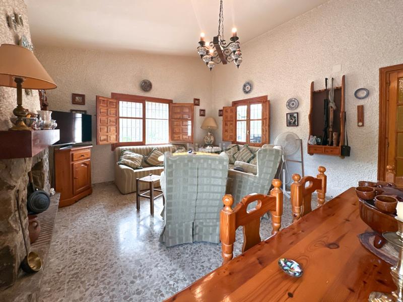 Foto 607de3dc-a4ee-477e-846a-d6f0b345e1d5. Masía en Aigües