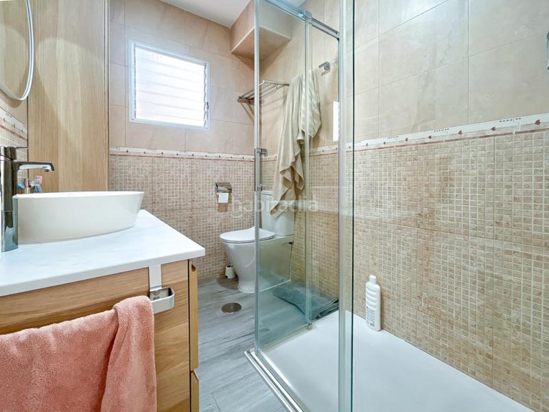 Foto 9021b598-3ccd-423c-921b-d44832efd9a3. Apartament a Campello Playa Campello (el)