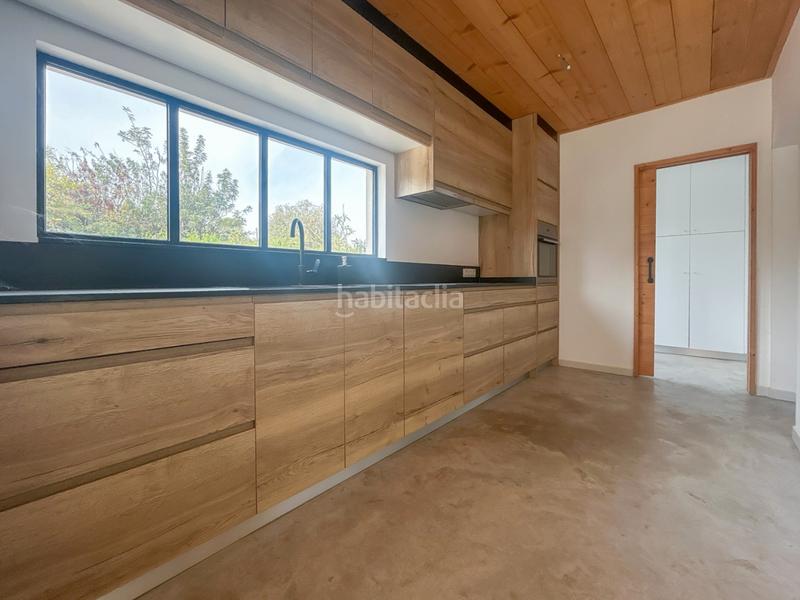 Foto ef0e0bb9-1f9b-4f0e-b14e-ade89c9f2ae9. Chalet with parking pool in La Font-Mezquitas San Juan de Alicante