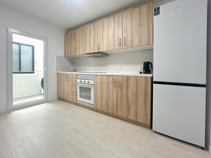 Foto 87dca2e2-3116-4d3d-b6be-ed58f2f7739b. Apartamento en Campello Playa Campello (el)