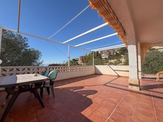 Chalet en Pueblo Espa�ol-Coveta Fum�