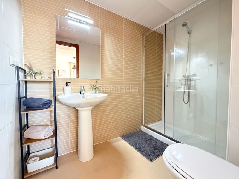 Foto cf09080f-1344-40e4-ab23-3e2485170391. Apartament amb aparcament a Campello Pueblo Campello (el)