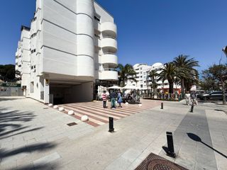 Aparcament cotxe a Campello Playa