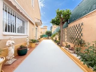 Haus en Aig�es