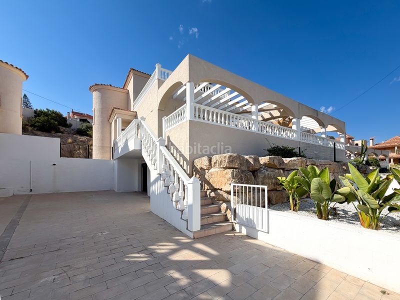 Foto 4851090b-3209-49e3-b9d6-33234de85176. Casa amb aparcament a Pueblo Acantilado-Lanuza Campello (el)