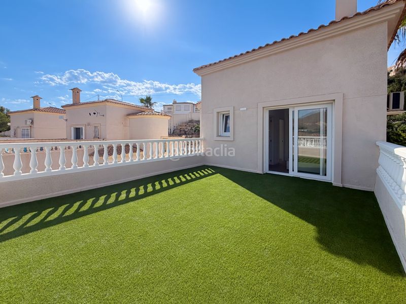 Foto 8ab097a8-a1df-41d2-9316-067d0c3ad506. Casa amb aparcament a Pueblo Acantilado-Lanuza Campello (el)