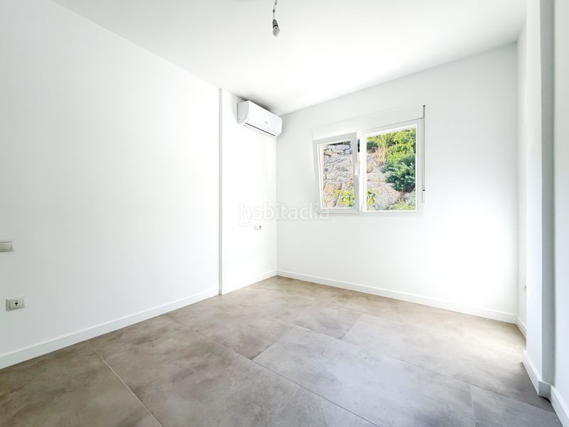 Foto c470f801-a10d-471a-b4bb-6d46639a3814. Casa amb aparcament a Pueblo Acantilado-Lanuza Campello (el)