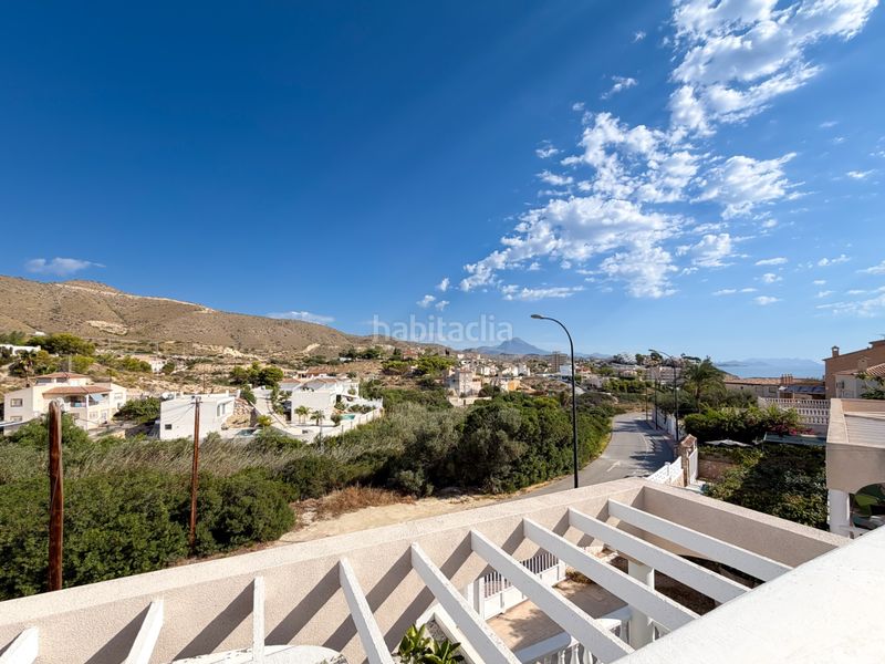 Foto f56d5fa7-0193-4313-885d-ae495cc02319. Casa amb aparcament a Pueblo Acantilado-Lanuza Campello (el)