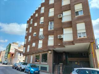 Aparcament cotxe  C/ salvador allende. Plaza de garaje en buena calle y fácil acceso para vecinos de la