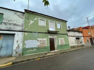 Casa  De la rambla. Presentamos esta fantástica casa de pueblo en la zona de les bar