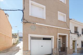 Casa  Aperadores. Sin comisión al comprador. vivienda adosada de tres plantas con