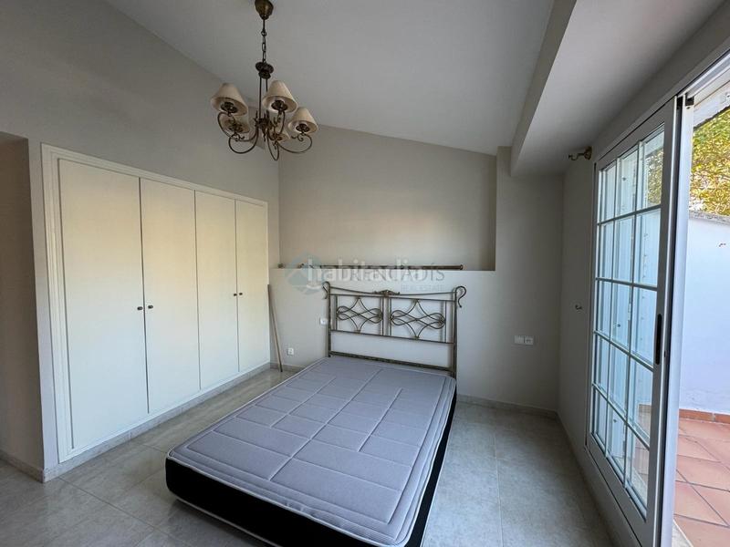 Foto 6e39692f-dbea-46d1-866f-c98cfd3380bf. Alquiler chalet en Riba - roja de Túria