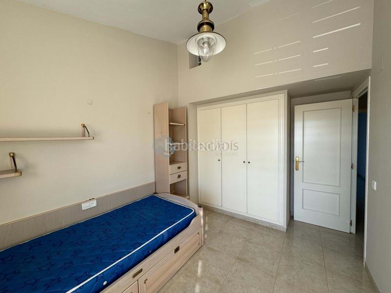 Foto 7c3d658a-7fbb-4906-82f2-d36203b197ae. Alquiler chalet en Riba - roja de Túria