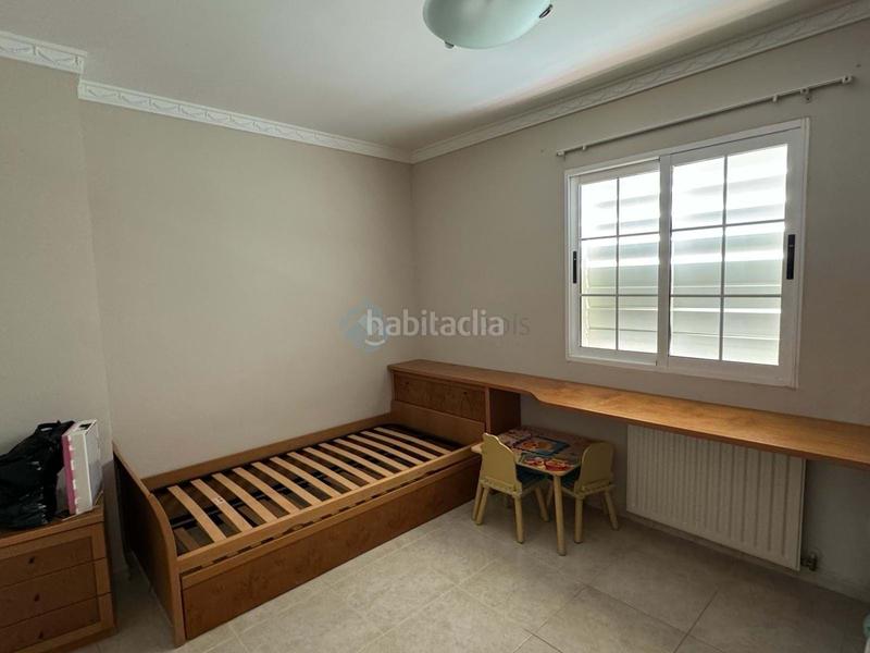 Foto 97b65744-7b00-495f-9ec9-34aab0bd25c2. Alquiler chalet en Riba - roja de Túria