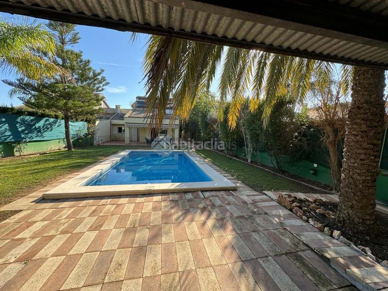 Foto c9c1bc80-82e2-47b3-ba76-e55749632462. Alquiler chalet en Riba - roja de Túria