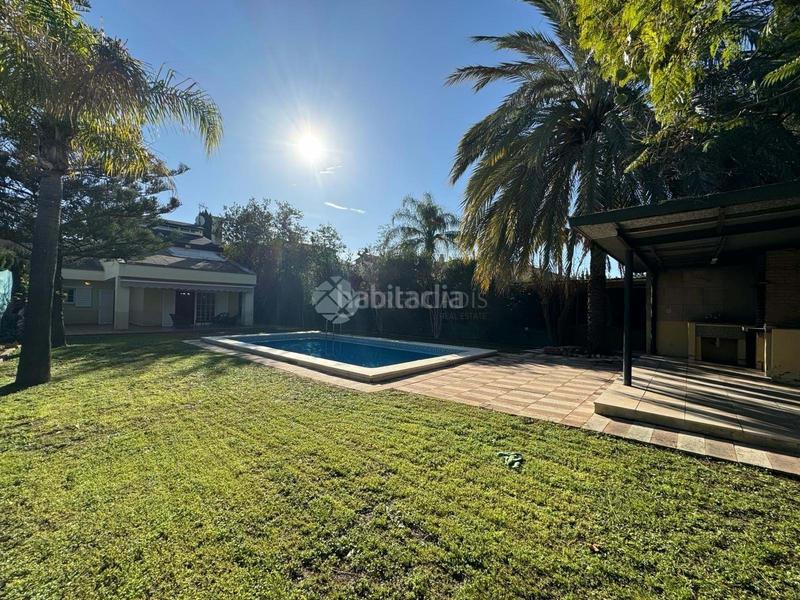 Foto d6d2e34c-91c0-4ee4-8cf1-eb7452032c89. Alquiler chalet en Riba - roja de Túria