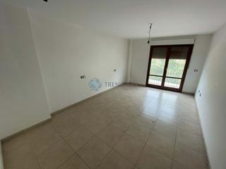 Pis  Marina baixa. Presentamos este vivienda situada en la avingua marina baixa de